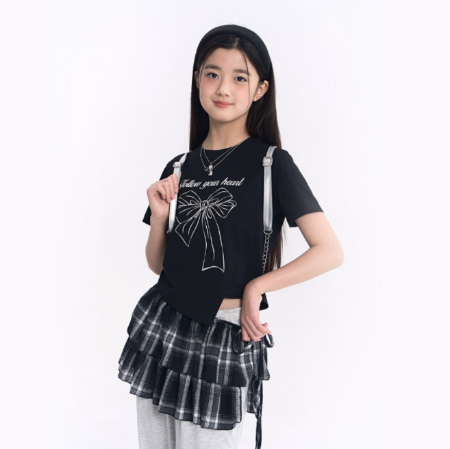 더데이걸 사선 절개 반팔티 TGRA25305