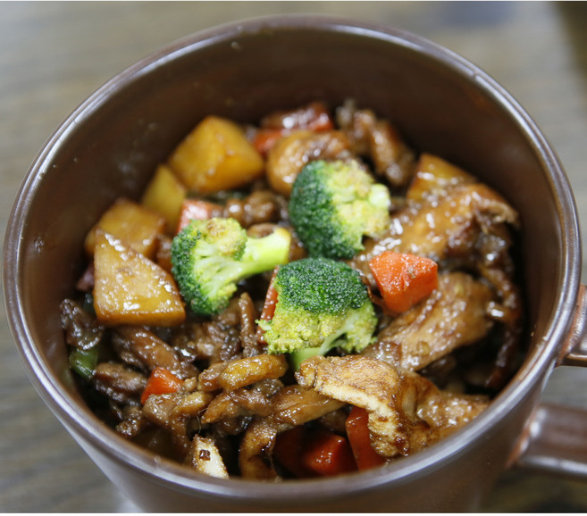 덕담골 유황오리고기 연탄구이맛 간장양념 500g 불고기, 산수유유황오리고추장주물럭 500g, 1개