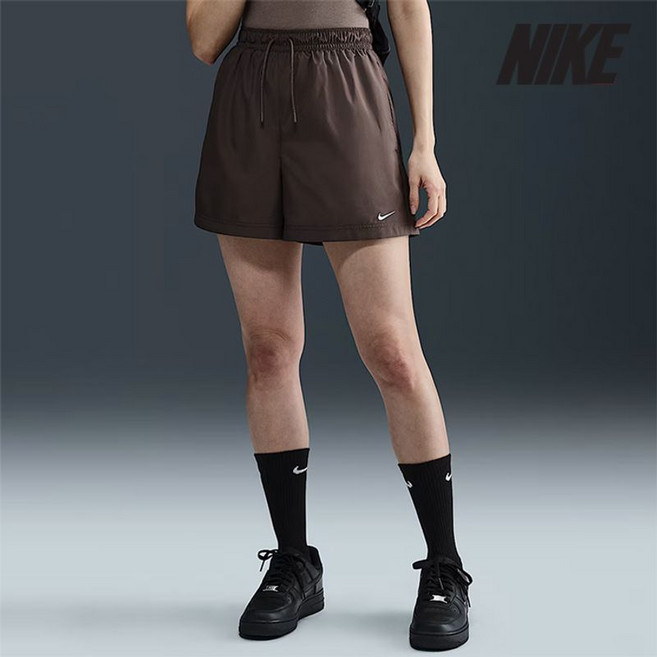 나이키 여성용 반바지 g17- FV7558-004 우먼스 스포츠웨어 클래식 우븐 미드라이즈 쇼츠