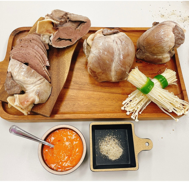 돼지 삶은 염통 소포장 돼지부속물 알염통 국내산 순대내장, 150g, 1개