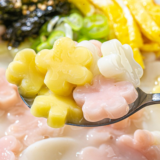 국내산 쌀로만든 삼색 꽃떡국떡, 1kg, 4개