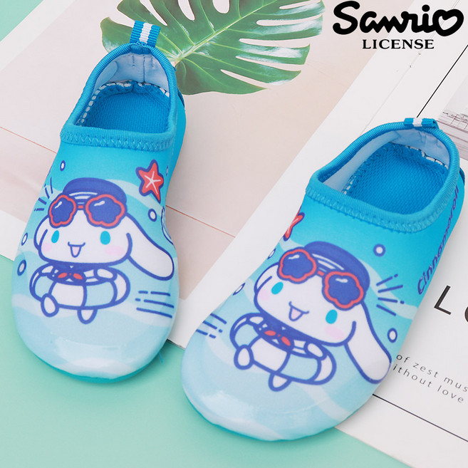 아쿠아슈즈 산리오 물놀이신발 캐릭터 워터슈즈 여아 어린이