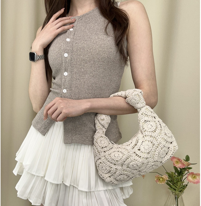코코린느 블룸 모티브 니트 미니 핸드백 뜨개가방 니트가방 여성미니백 데일리가방 크로쉐백 작은가방 여름가방 핸드백 라탄