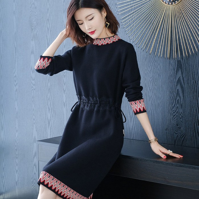 요모조모 2509 꽈베기 라인 기본핏 니트 원피스