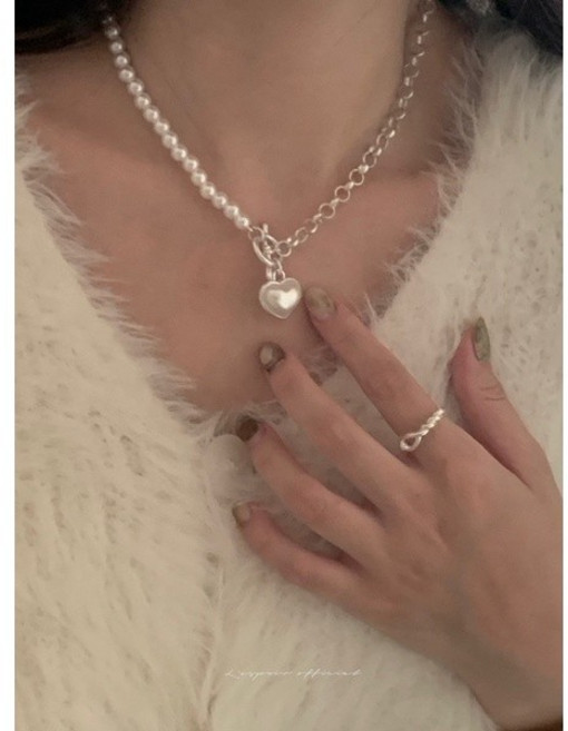 'Love white' 珍珠澎澎愛心OT扣項鍊，愛心OT扣設計，溫柔婉約氣質，可愛吸睛，親膚舒適