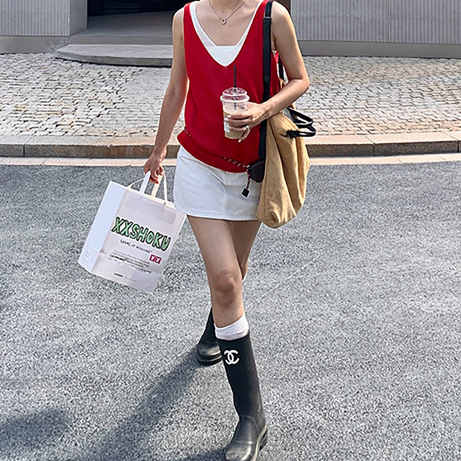 네모엔룩 더블브이넥 여성용 이중 배색 레이어드 나시 텐셀 린넨 니트 민소매탑