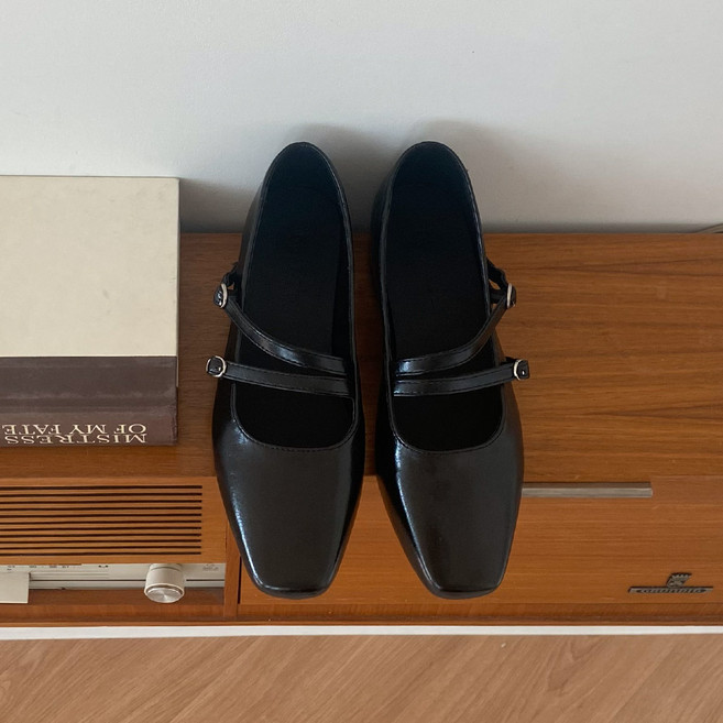 아델리 투스트랩 메리제인 플랫 단화 3cm