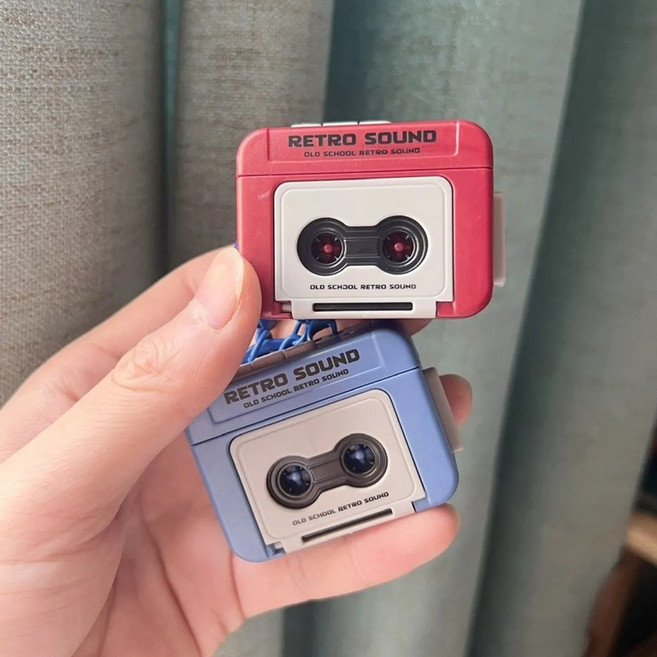 BCQ 휴대용 레트로 녹음기 키링 카세트 테이프 모양 음성 플레이어 미니 키링, 2개, 레드