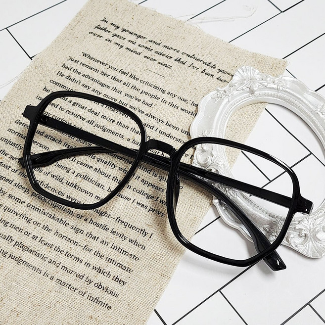 [FullyJully Store] 오각 심플 안경테 블랙 예쁜안경 패션안경 패션소품 패션안경테 가벼운안경, 1개