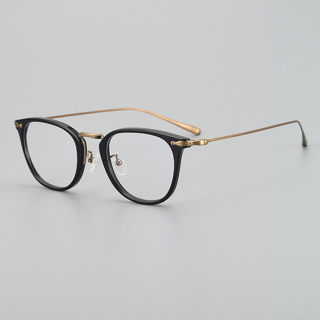 슈비코 연예인 안경 서초동 이종석 홍석천 이종석 차승원 정재형 이준혁 박정민