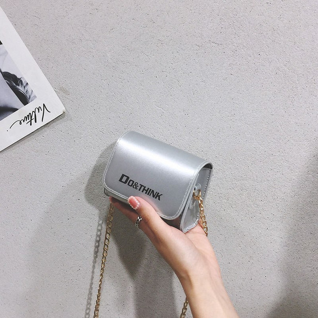 미니 스몰백 여 2022 스타일리쉬한 스퀘어백 에나멜 브라이트닝 미니 숄더 체인 크로스백