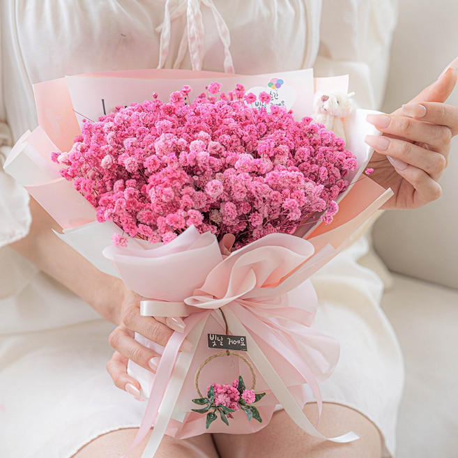 마음담은집"1000일 동안" 시들지 않는 보존화 안개꽃다발 (LED+엽서+꽃다발), 소형, 핑크