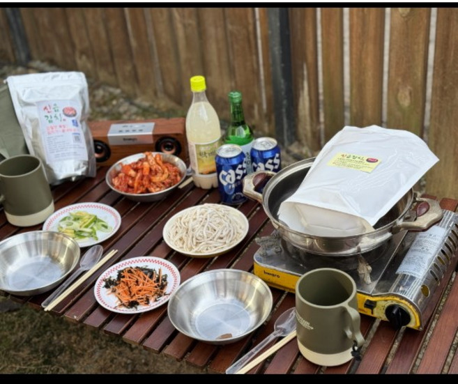 신음칼국수 칼국수 밀키트2~3인 매운 신음김치 (김치250g서비스), 1개, 400g