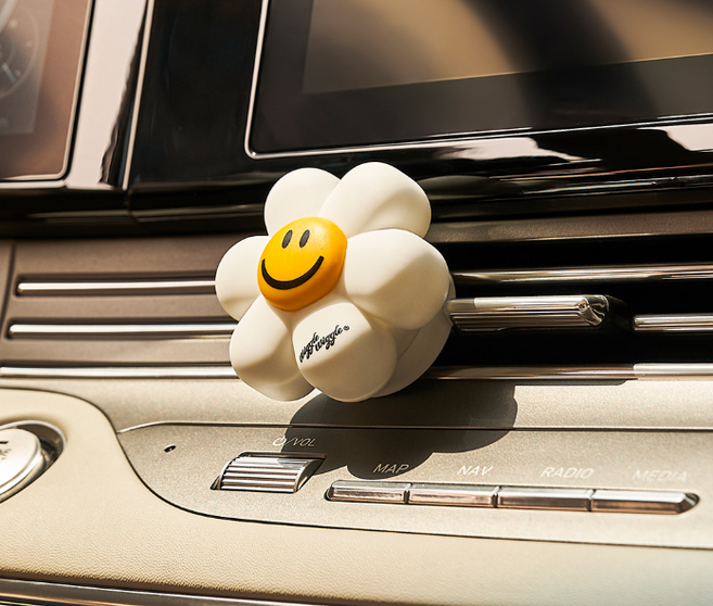 [김사장] 위글위글 자동차 차량용 디퓨저 방향제Wiggle Bear Smile We Love