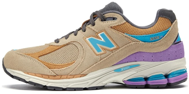 뉴발란스 2002R 고어텍스 캐슬락 남여공용 M2002R(증정품+신발끈 ), 290, M2002RWA - 쿠팡