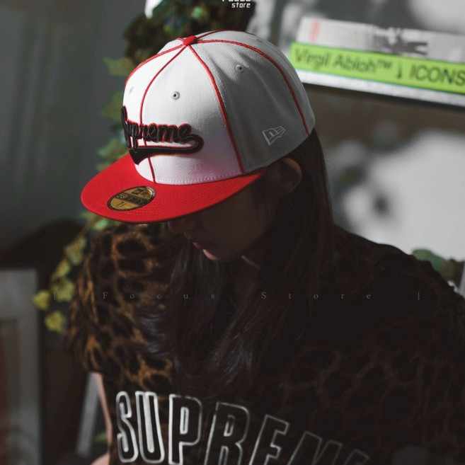 Supreme x New Era Piping Script 聯名棒球帽 棕色 7 1/2, 1個, Brown 棕色,7 1/2