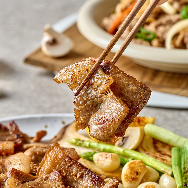 침샘 자극 맛있는 제주 프리미엄 흑돼지 왕구이 + 비법소스 제주 흑돼지구이 밀키트, 1박스, 1kg