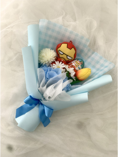 샤이니벌룬 마블 어벤져스 킨더조이 조화 꽃다발 졸업식 입학식, 하늘색 포장, 아이언맨