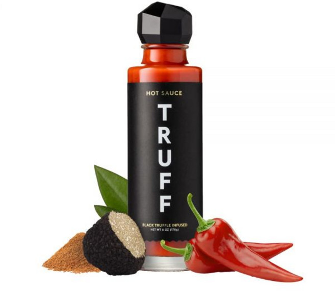 TRUFF 칠리 소스 트러프 하바네로 블랙 트러플 핫소스 고급 할라피뇨 레드 페퍼 포함 더 매운 맛 오일 아가베 넥타 병에 담긴 강렬한 풍미 경험 6온스, 1개