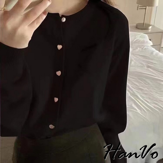HanVo 甜美愛心扣針織外套 溫柔氣質百搭圓領韓系女裝