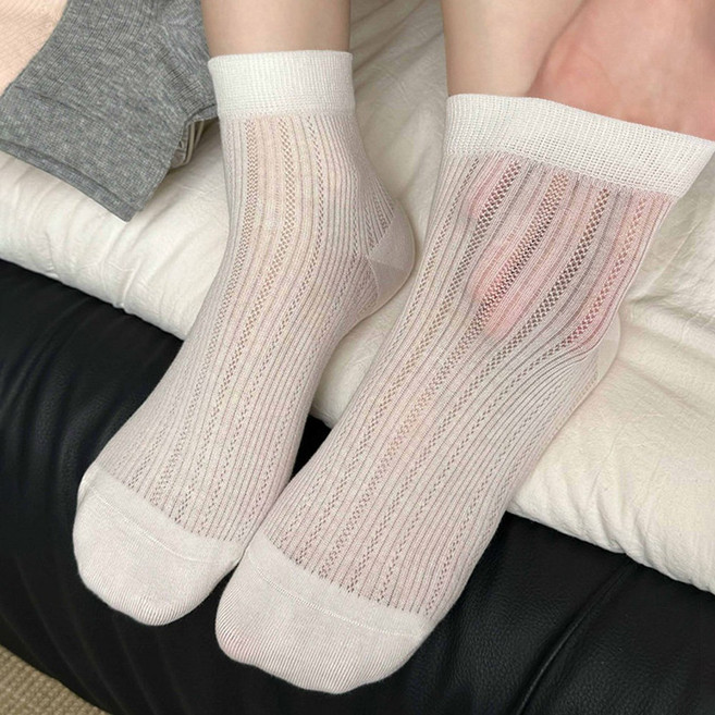 Amnesia cat 메쉬 통기성 여성용 흰색 양말 봄여름용 얇은 중목양말 무압박 면양말 학생용 양말 4족 세트