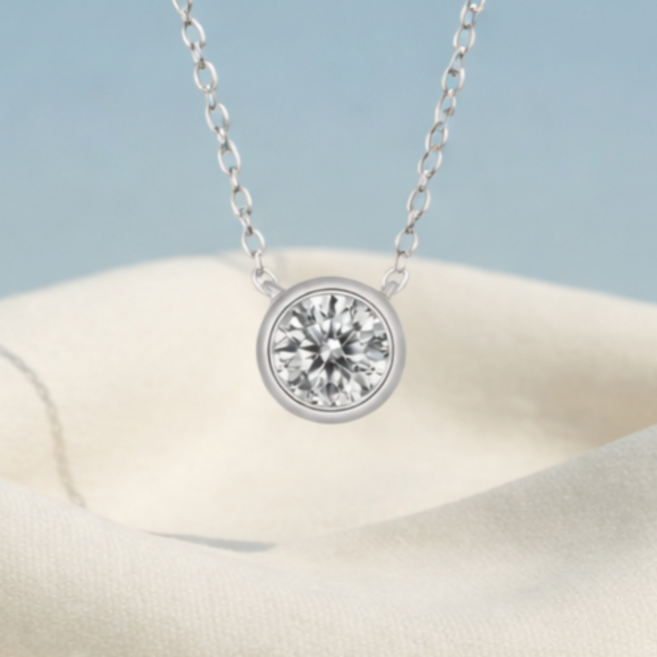 [루에디션] 모이사나이트 프로미스 라운드 베젤 목걸이 925 실버 14K 도금 시뮬럿 랩다이아 여성 목걸이