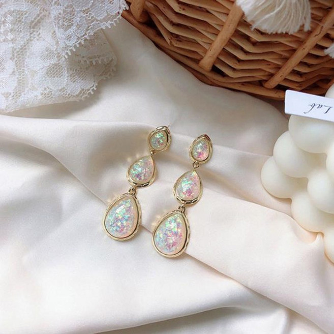 현블러썸 화려한 귀걸이 25종 화려한 큐빅 드롭 파티 엔틱 롱 볼드 진주 웨딩 담수진주 왕큐빅 꽃귀걸이 플라워 여신 특이한 볼드한 진주드롭 큐빅드롭 귀걸이선물 모음딜