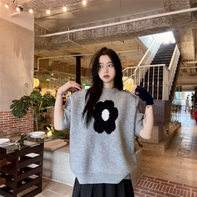 꽃 라운드넥 반팔 루즈핏 니트 티셔츠