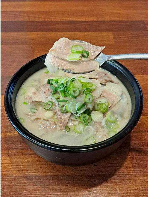 (2개이상구매시 +1타제품) 즉석 국밥 돼지국밥 밀키트 사골육수 곰탕 600g 캠핑음식 차박 혼밥 혼술 가정식 집밥 등산 낚시 집들이음식 캠핑음식, 1개