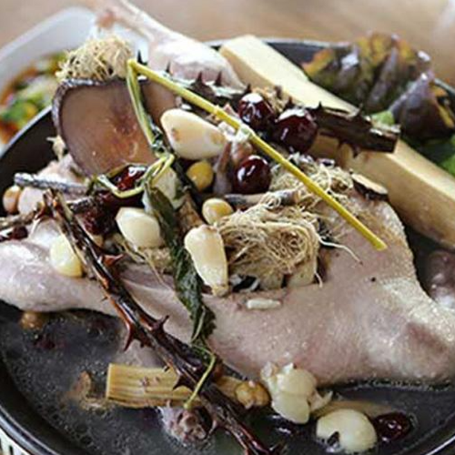 덕담골 무항생제 유황오리백숙 한마리와 약재 60g, 1.6kg, 1개, 1마리, 1600g