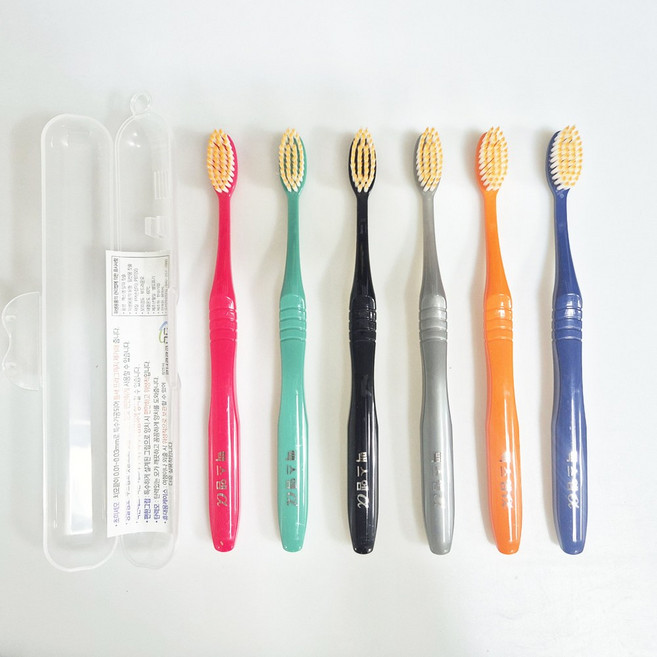 맥스엠 알파 칫솔 1개 색상랜덤발송 / 초극세모 휴대용 케이스 여행용 칫솔, 1개입