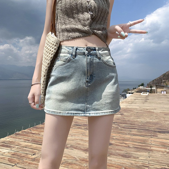 DIU 淺色牛仔半身裙女夏季防走光高腰顯瘦後袋繡花包臀短裙休閒百搭