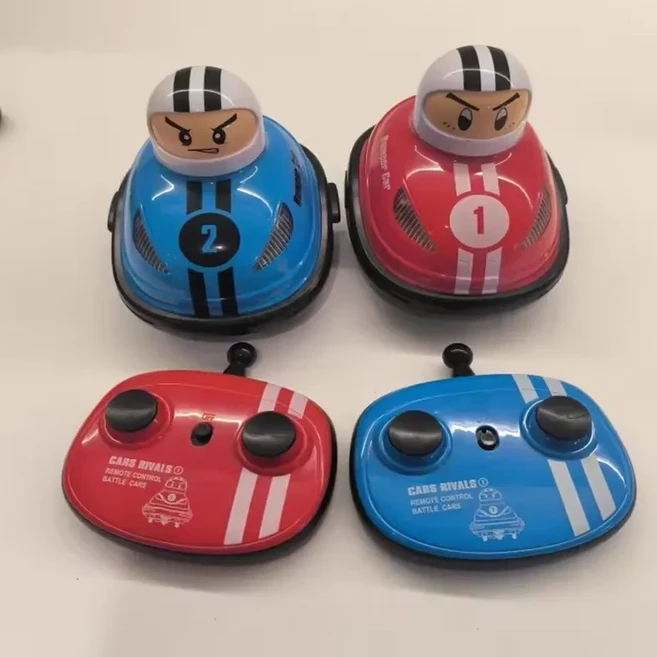 어린이 듀오 장난감 자동차 배틀 게임 슈퍼 범퍼카 배틀 팝업 인형 충돌 바운스 발사 조명 키즈 리모컨 자, 01 red blue 2pcs
