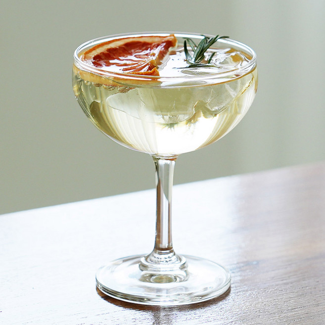 [오션] 클래식 소서 샴페인잔 200ml 4P(개) 스파클링 샴페인 타워 홈파티 마티니잔 호텔 BAR용품 카페 마가리타잔 디저트잔 디퓨저 고급 칵테일잔 프리미엄 글라스