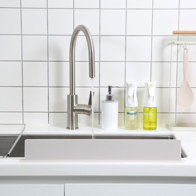 오뉴 ONEW 국내제조 실리콘 싱크대 워터펜스 물막이 54 x 7 x 4.5cm, 코지화이트, 1개