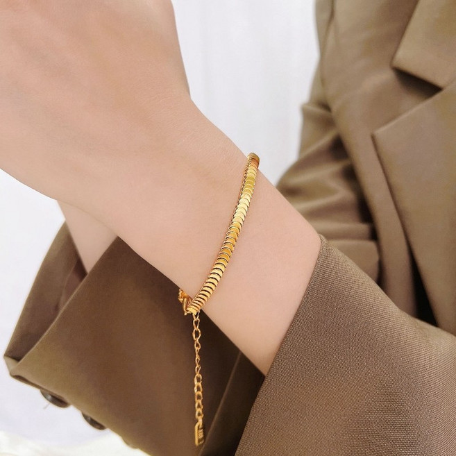 Youmi 18K 도금 우아한 비늘 체인 팔찌 F-11
