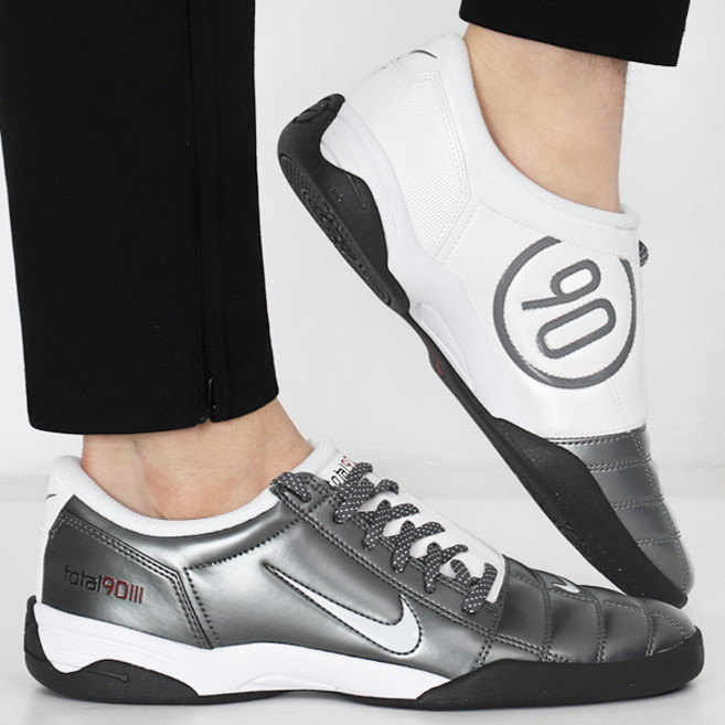 나이키 남성 신발 토탈 90 스니커즈