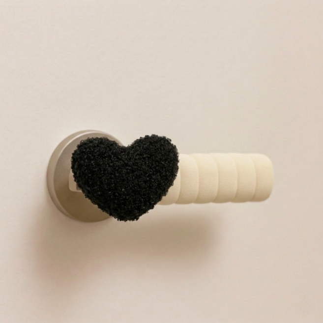 디어엠올 귀여운 캐릭터 문손잡이 커버 방문 문콕방지, 하트 검정형 왼쪽1 오른쪽1