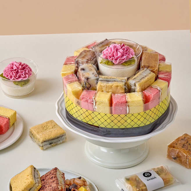 [떡보의하루 본사] 떡케이크 카네이션 퓨전케익3호 전국150여개 매장 직접배달, 1.23kg, 1개