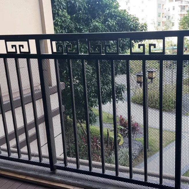 플라스틱 그물 퇴치 비둘기 휀스 추락방지 베란다 노루 망 계단 고양이 메쉬 뱀, 1개, 블랙 0.9미터 너비 0.8센티미터 메쉬 구멍 아래로