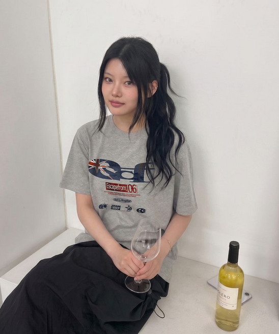매장정품 이스케이프프롬 ESCAPEFROM 브리티쉬 빈티지 ESCF 로고 콜라주 프린트 오버핏 반팔티 그레이 E261OTS 181913