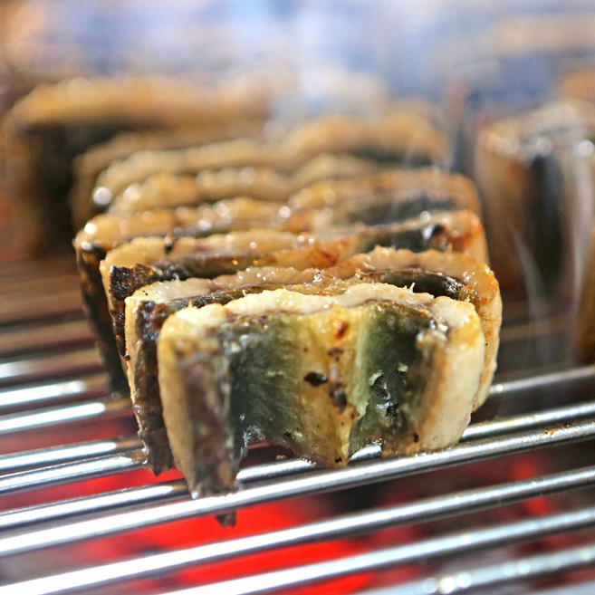 고창풍천장어 자포니카 민물장어 1kg (손질후 700g 내외) 1-3미 소스포함, 1개