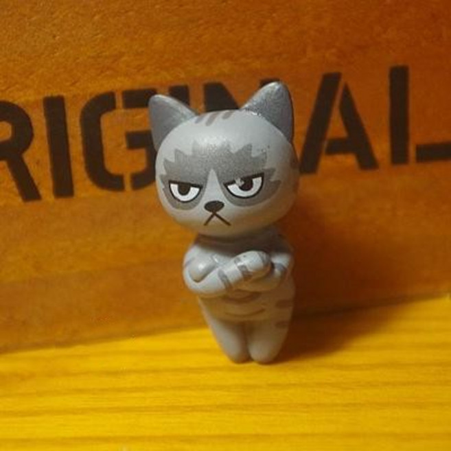 不爽貓咪系列微景觀多肉盆栽擺件 蛋糕裝飾園藝拍攝道具 婚禮桌上裝飾, 1個, 【B8】灰貓抱胸