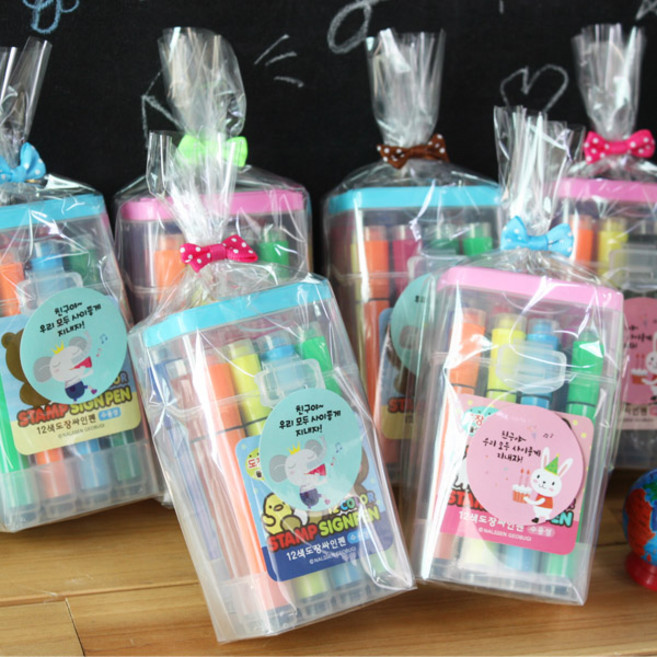 날쌘거북이 정품!! 12색 스탬프 싸인펜 어린이집 유치원 생일선물 답례품 [투명포장지 리본끈완포장+스티커2종 증정], 12색 스탬프싸인펜[ 리본끈완포장+스티커2종], 1개