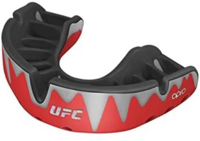 일본 직배송 OPRO 마우스가드 셀프핏골드 레벨 스포츠 마우스피스 영국산 공식 매장 성인 UFC블랙 골드