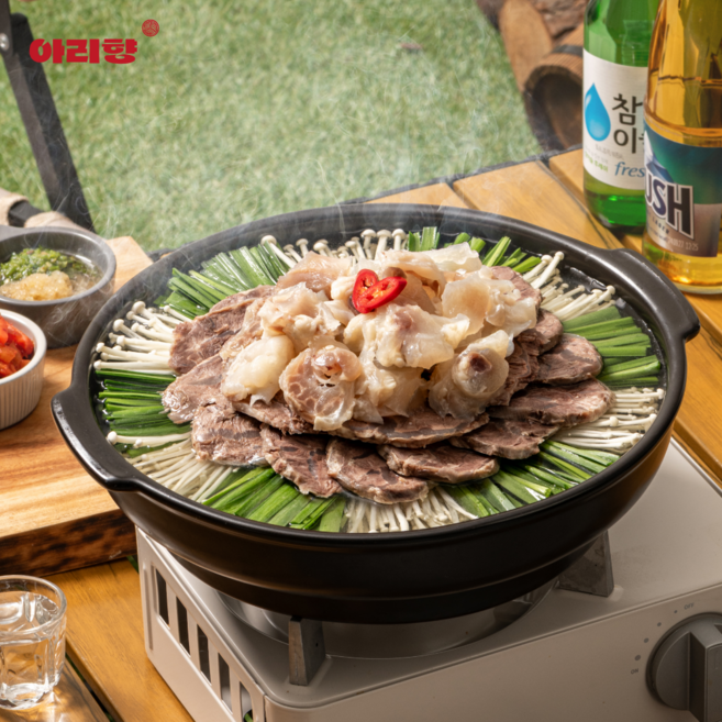 (푸짐한 3인분) 아리랑 아롱사태 수육 스지 전골 집들이 캠핑 밀키트, 2개, 800g