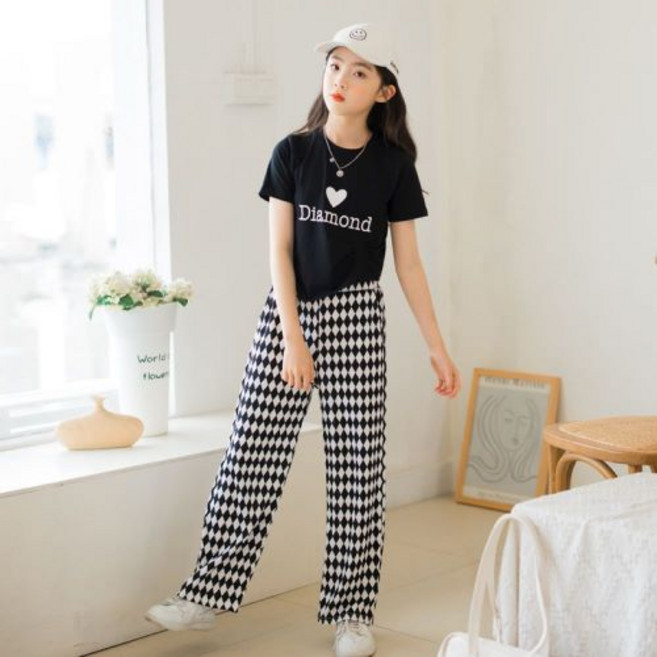 인싸모여 여아 크롭세트 트레이닝세트