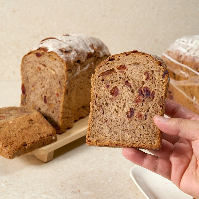 직스더브레드 새콤달콤 크랜베리 부드러운 100% 통밀식빵 슬라이스 비건 천연발효 저온숙성, 2개, 770g