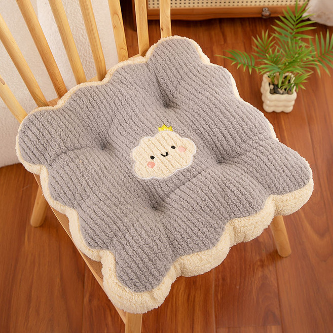 해피유통 귀여운 곰돌이 디자인 편안한 쿠션 방석 사계절 사용 가능 부드러운 면 소재, 45*45*4cm, 그레이