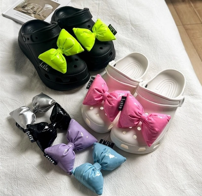 퐁신 패딩 왕리본 신발꾸미기 2p 실내화 슬리퍼 꾸미기 세트